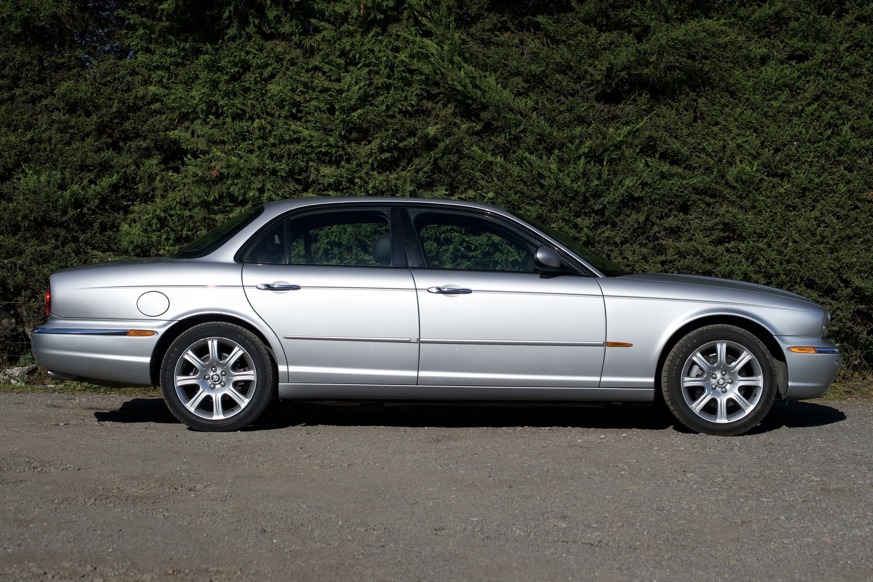 Jaguar XJ XJ8 Sport (2003) 4.2 XJ8 Sport Saloon 4dr Petrol Automatic (2003)